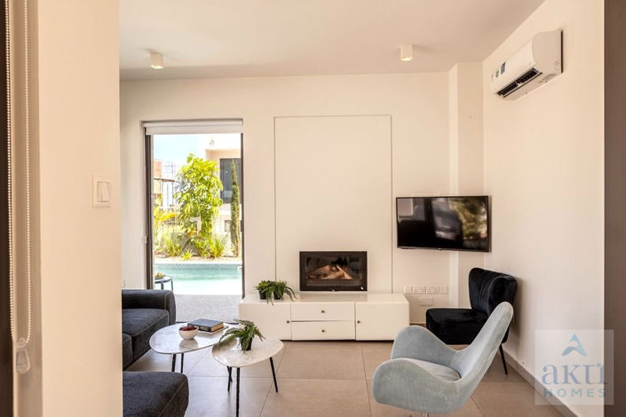 Image No.8-3 Bed Villa for sale