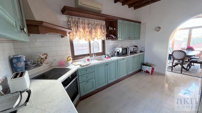 Image No.9-2 Bed Villa for sale