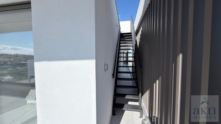 Image No.19-2 Bed Apartment for sale