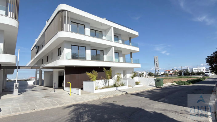 Image No.28-2 Bed Apartment for sale