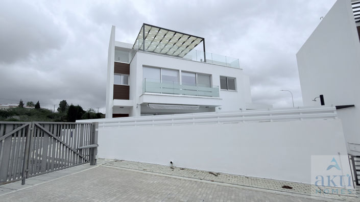 Image No.29-3 Bed Villa for sale
