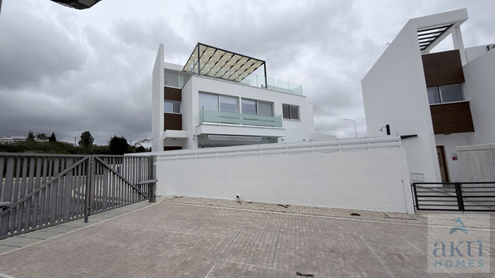 Image No.30-3 Bed Villa for sale