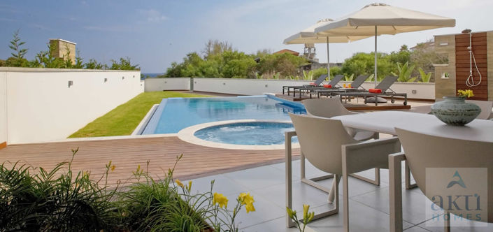 Image No.2-6 Bed Villa for sale