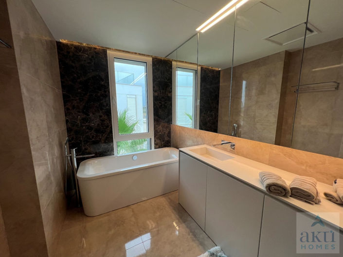 Image No.16-3 Bed Villa for sale