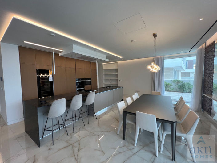 Image No.5-3 Bed Villa for sale