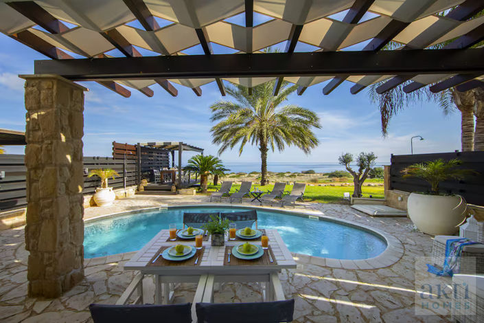 Image No.3-4 Bed Villa for sale