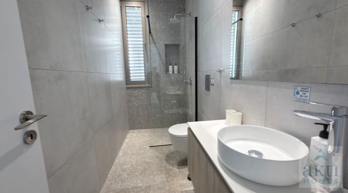 Image No.19-3 Bed Villa for sale