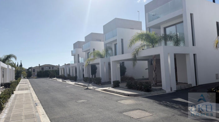 Image No.24-3 Bed Villa for sale