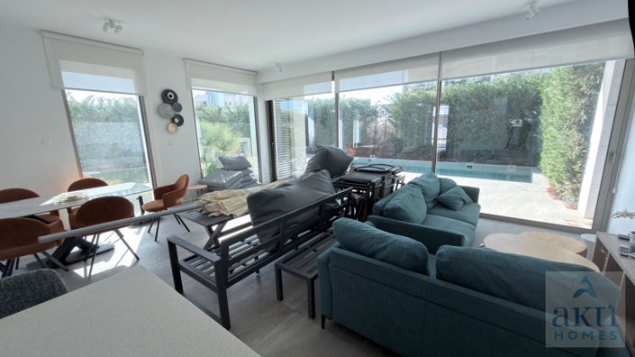 Image No.6-3 Bed Villa for sale