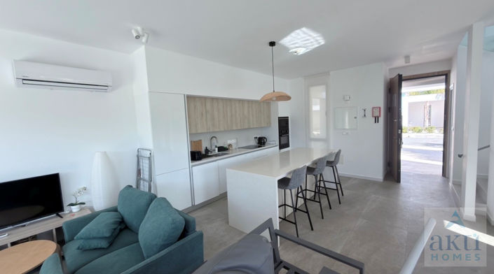 Image No.8-3 Bed Villa for sale