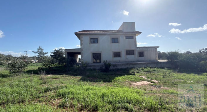 Image No.3-Villa de 4 chambres à vendre à Ayia Napa