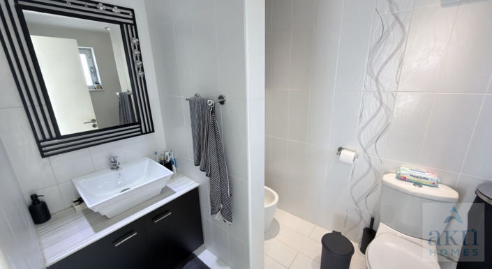 Image No.19-Villa de 6 chambres à vendre à Famagusta