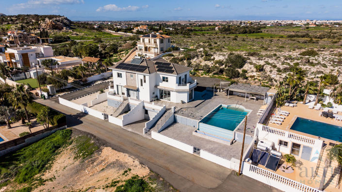 Image No.23-Villa de 6 chambres à vendre à Famagusta