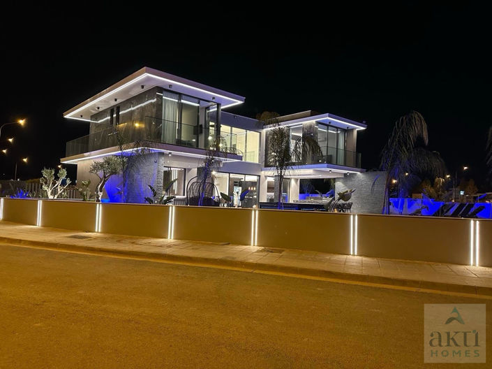 Image No.13-5 Bed Villa for sale