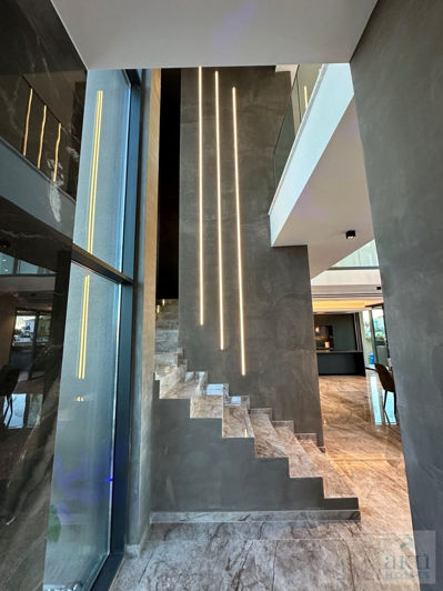 Image No.9-5 Bed Villa for sale