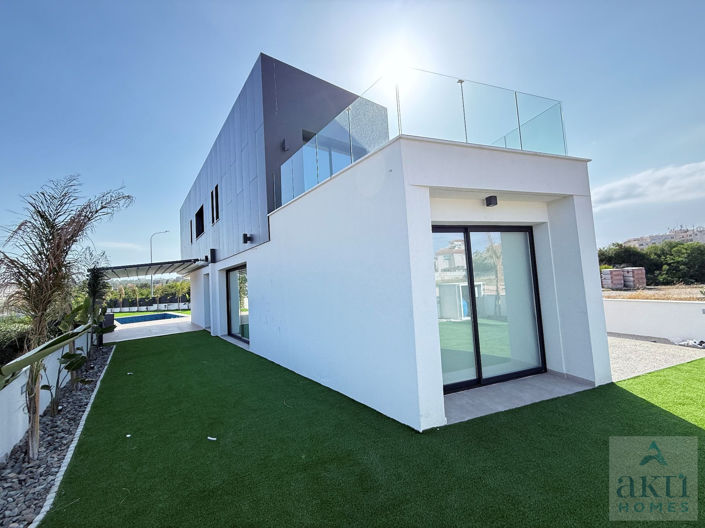 Image No.11-4 Bed Villa for sale