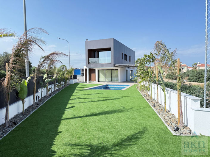 Image No.12-4 Bed Villa for sale