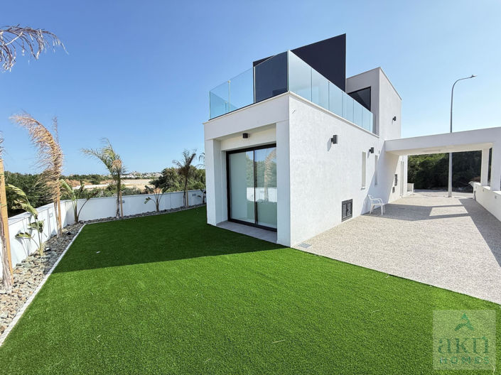 Image No.9-4 Bed Villa for sale