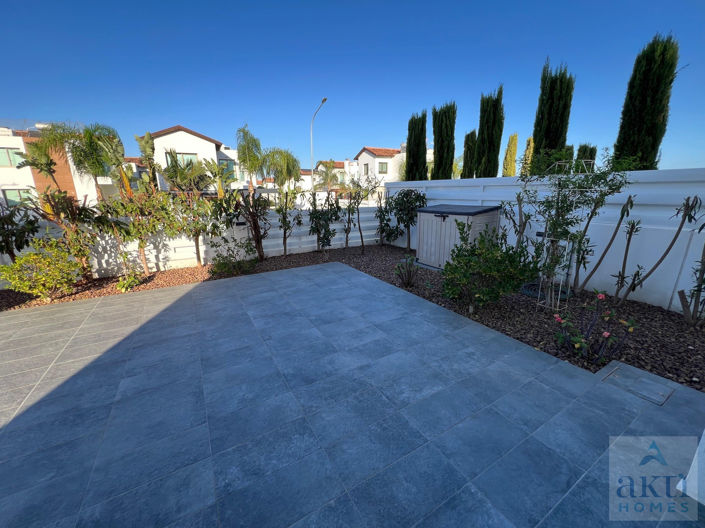 Image No.12-3 Bed Villa for sale