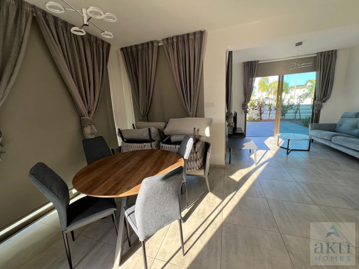 Image No.3-3 Bed Villa for sale