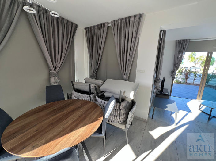 Image No.4-3 Bed Villa for sale