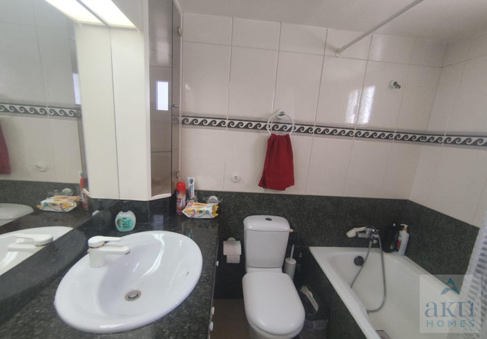 Image No.12-3 Bed Villa for sale