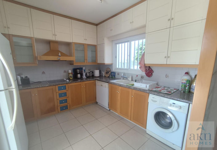 Image No.3-3 Bed Villa for sale