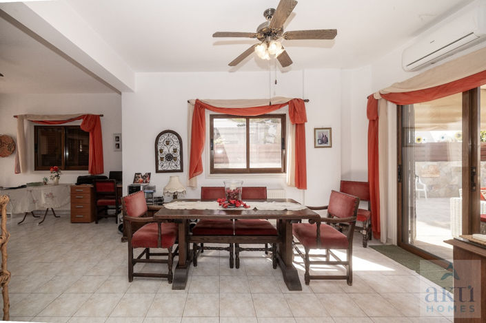 Image No.5-4 Bed Villa for sale