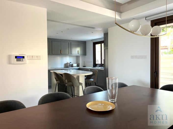 Image No.10-3 Bed Villa for sale