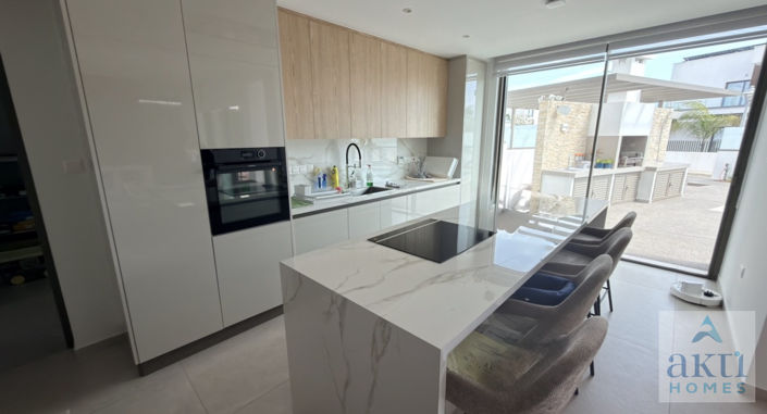 Image No.10-3 Bed Villa for sale