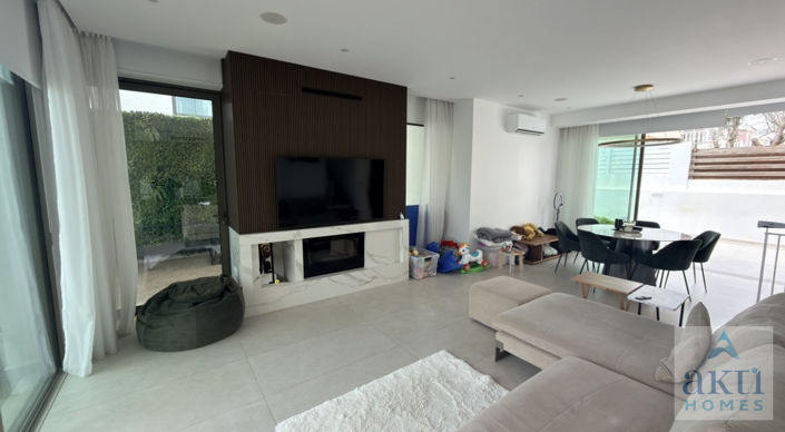 Image No.4-3 Bed Villa for sale