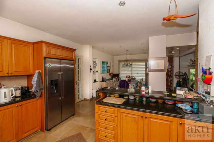 Image No.11-5 Bed Villa for sale