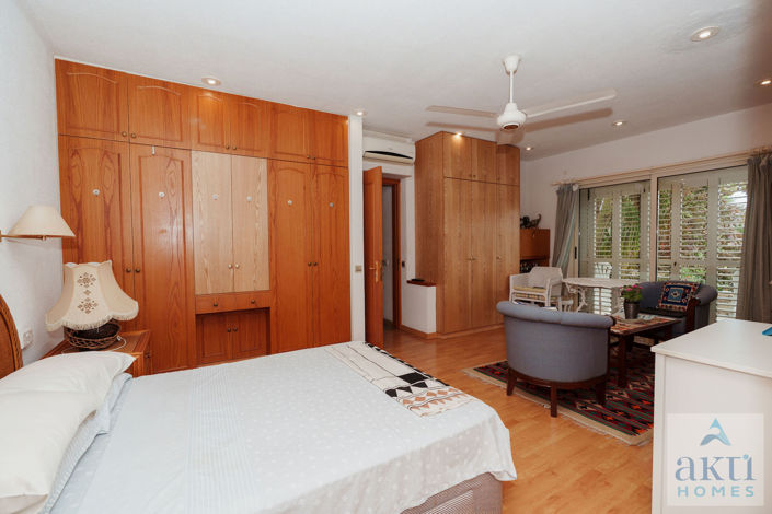 Image No.14-5 Bed Villa for sale