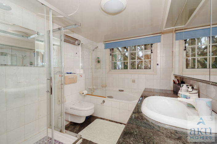 Image No.19-5 Bed Villa for sale