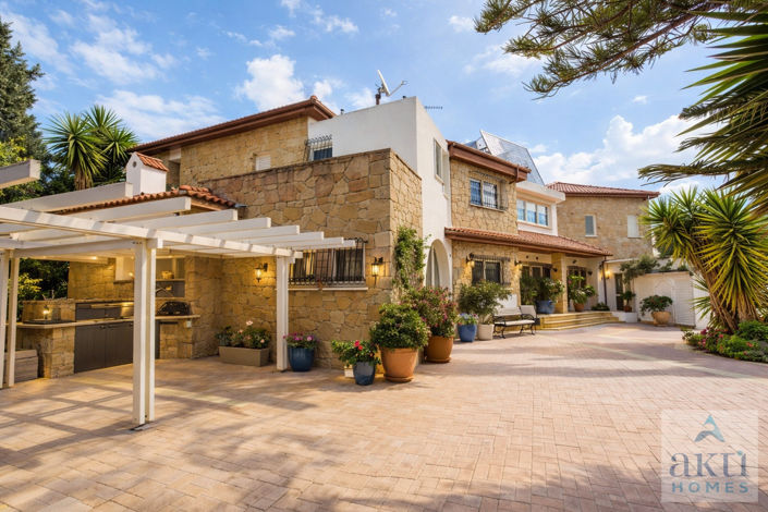 Image No.34-5 Bed Villa for sale