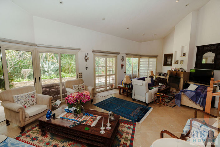 Image No.4-5 Bed Villa for sale