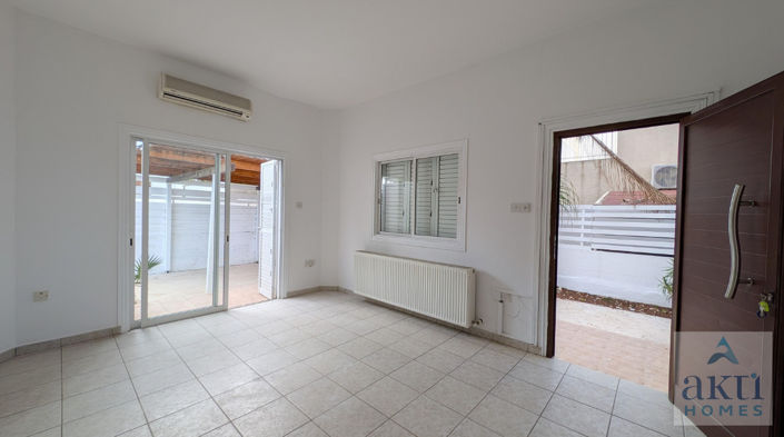 Image No.2-Villa de 3 chambres à vendre à Pernera