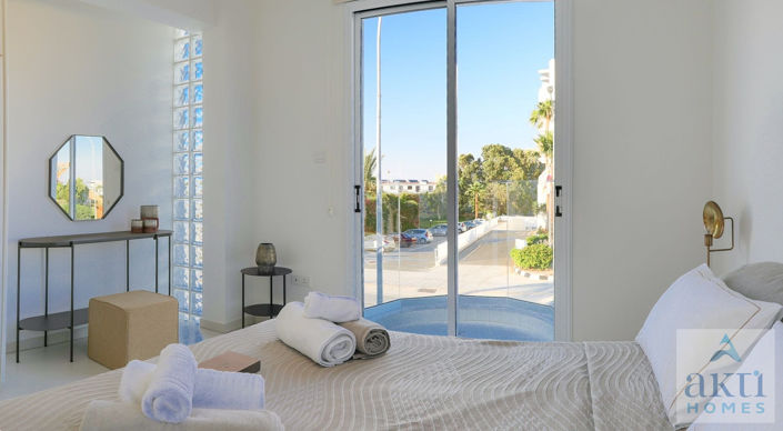 Image No.12-3 Bed Villa for sale