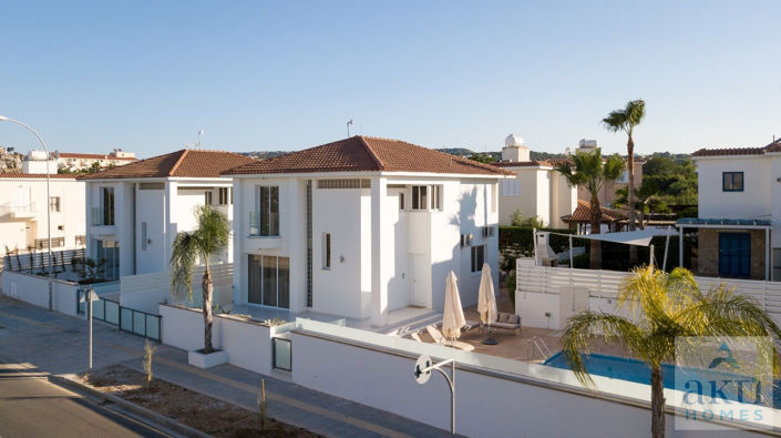 Image No.24-3 Bed Villa for sale