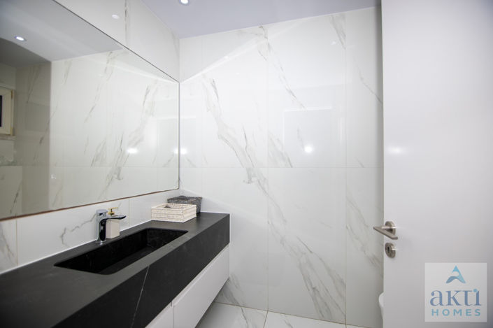 Image No.16-5 Bed Villa for sale