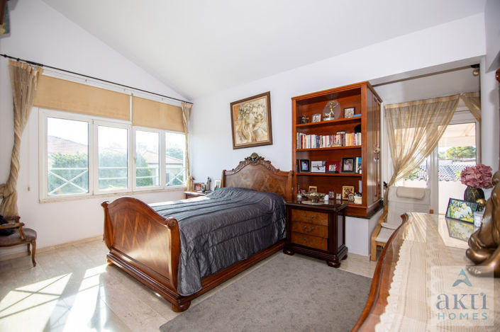 Image No.18-5 Bed Villa for sale