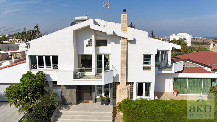 Image No.28-5 Bed Villa for sale