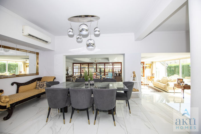 Image No.6-5 Bed Villa for sale