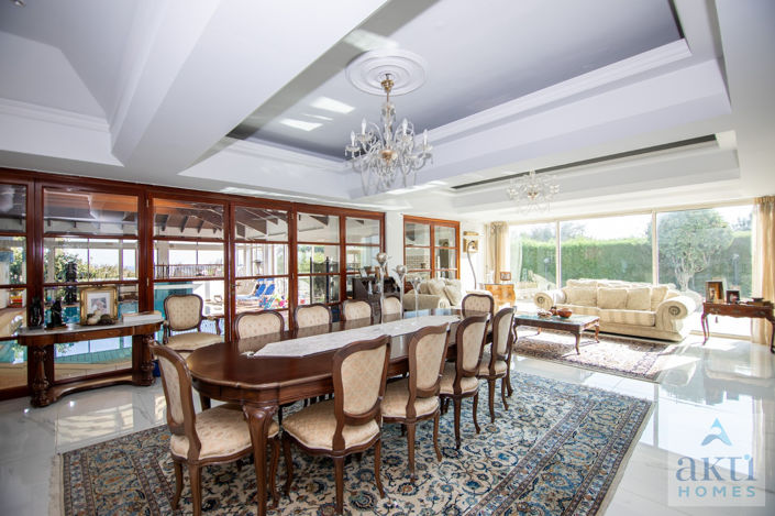 Image No.9-5 Bed Villa for sale