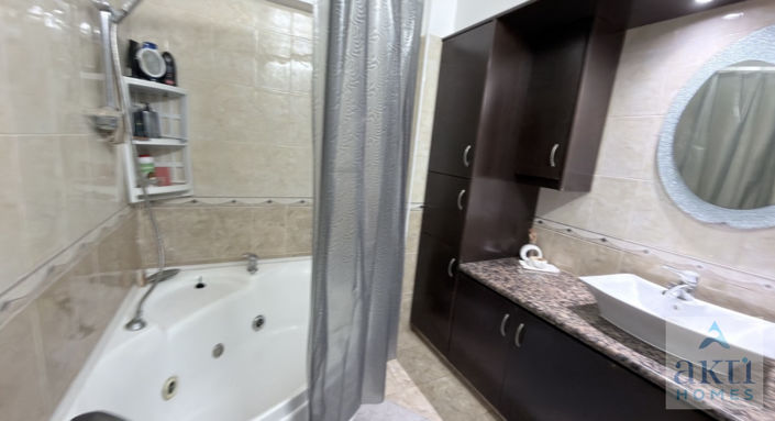 Image No.17-3 Bed Apartment for sale