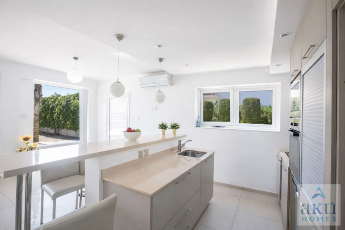 Image No.4-3 Bed Villa for sale