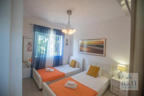 Image No.9-3 Bed Villa for sale