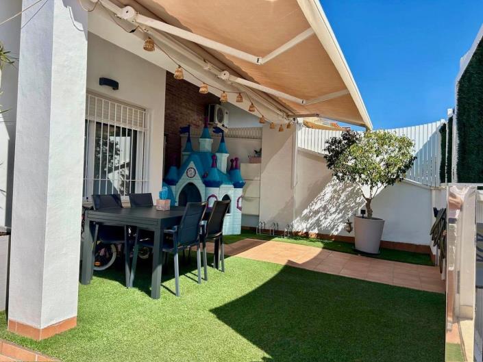 Image No.1-4 Bed Villa for sale