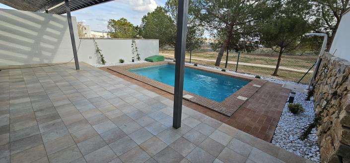 Image No.1-2 Bed Villa for sale