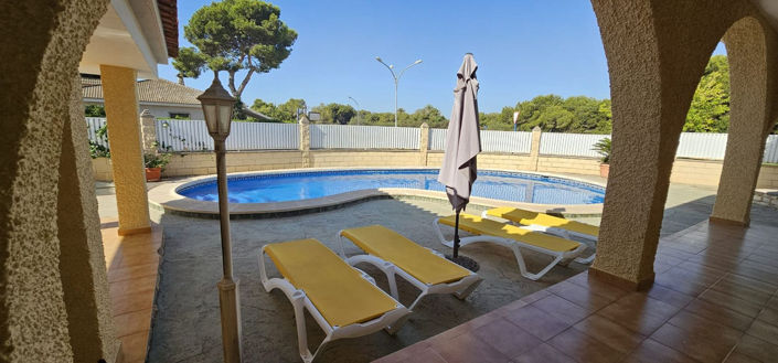 Image No.1-Villa de 5 chambres à vendre à Dehesa de Campoamor